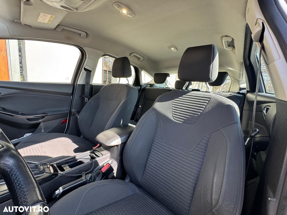 Ford Focus 1.5 TDCi DPF Start-Stopp-System Titanium - 14