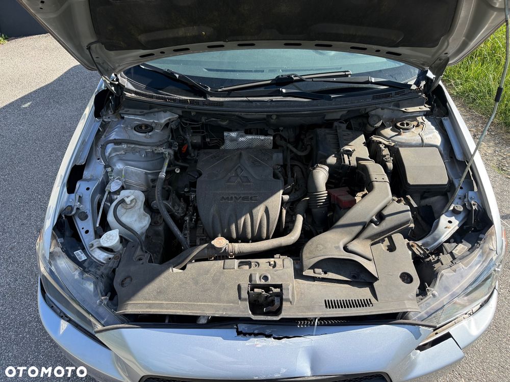 Mitsubishi Lancer - 6