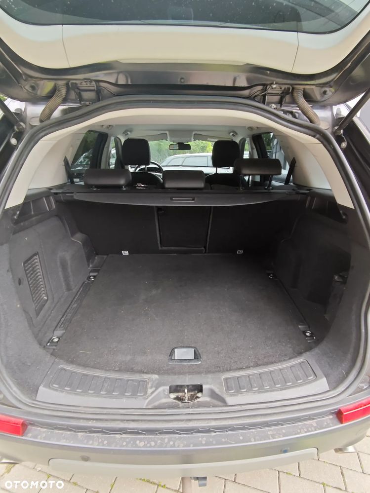 Land Rover Discovery Sport 2.0 TD4 Pure - 2