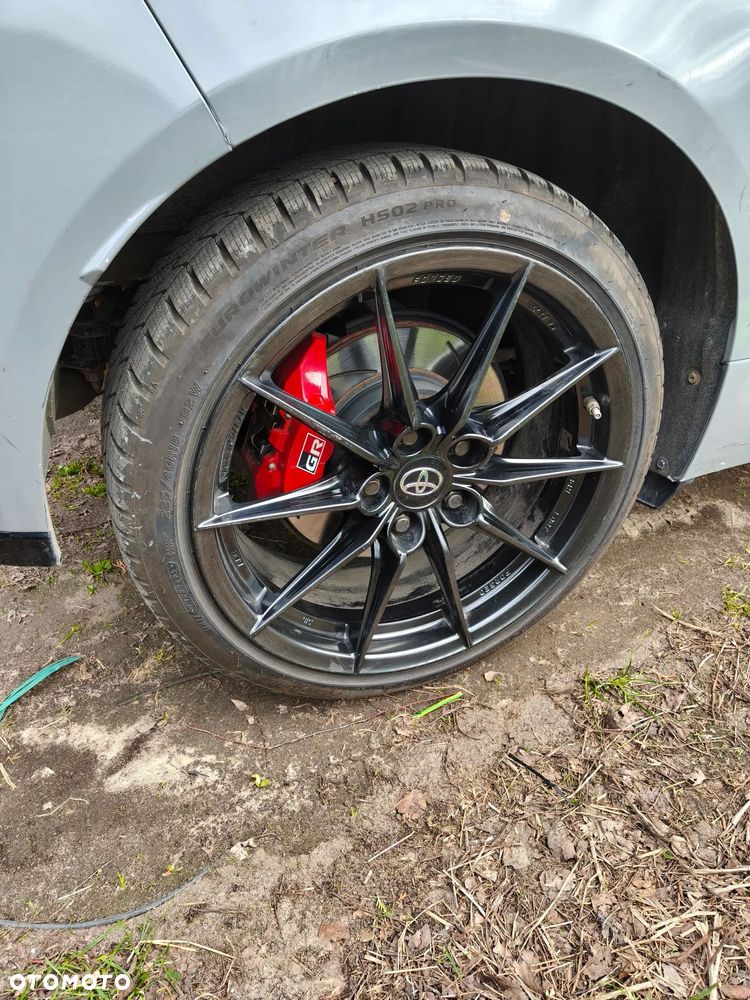 Toyota GR Yaris - 12