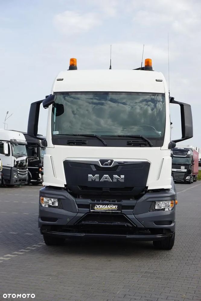 MAN TGS / 35.470 / E 6 / SKRZYNIOWY + HDS / FASSI F 545 / ŁAD. 13 105 KG / PILOT - 16