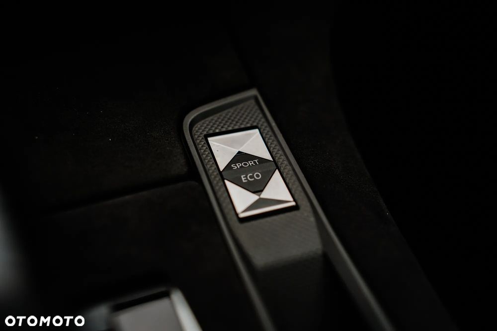 DS Automobiles DS 7 1.6 E-Tense Performance Line - 12