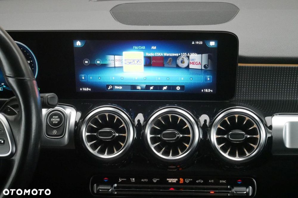 Mercedes-Benz GLB - 10