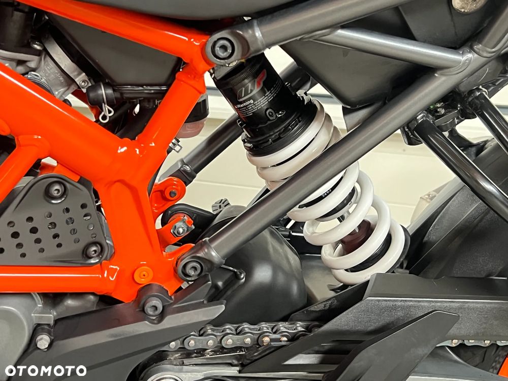 KTM Duke 125 - 10