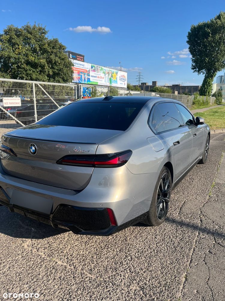 BMW Seria 7 740d xDrive sport - 6