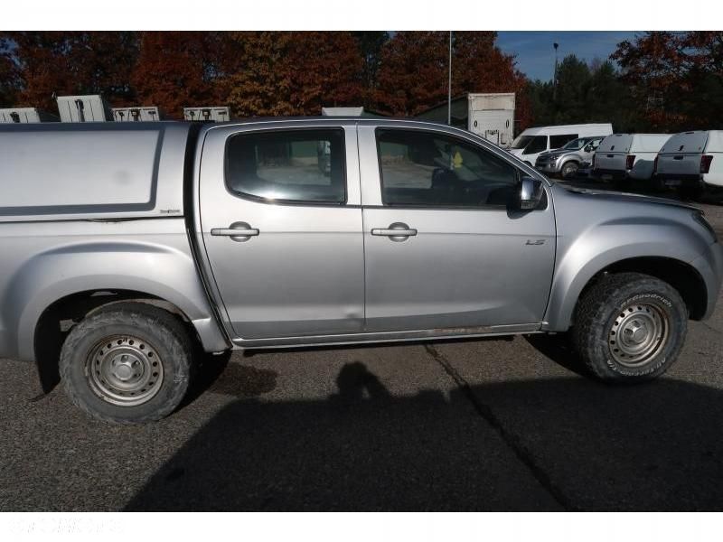 Isuzu D-Max - 7