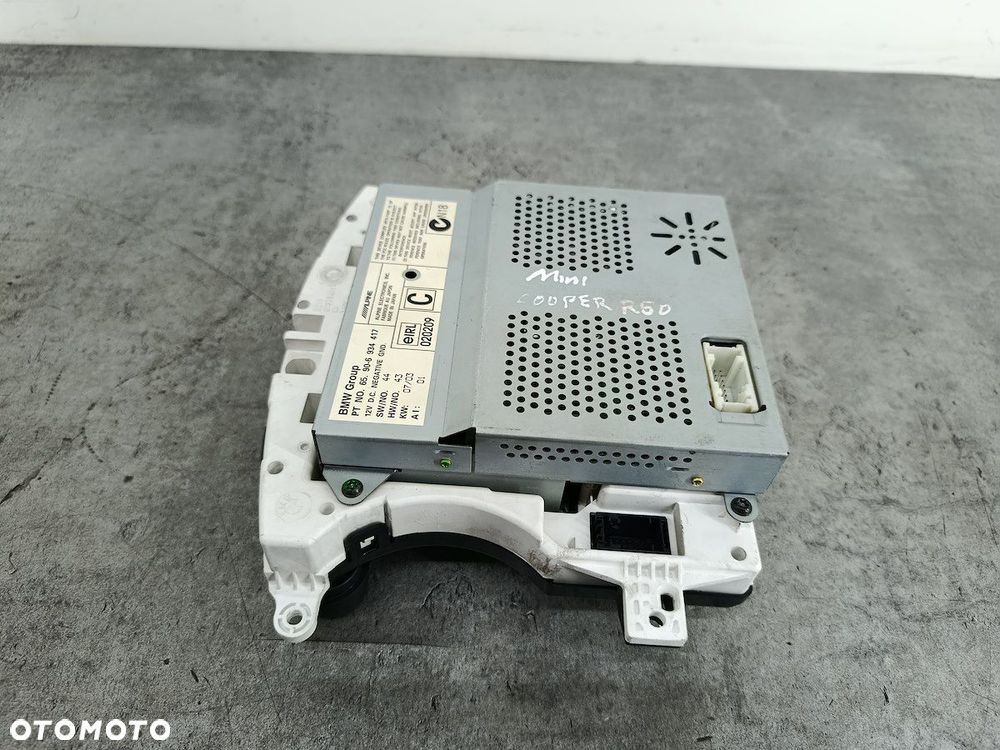 RADIO NAWIGACJA FABRYCZNA MINI R50 6211-6928888   67379411  65.90-6934417 - 8