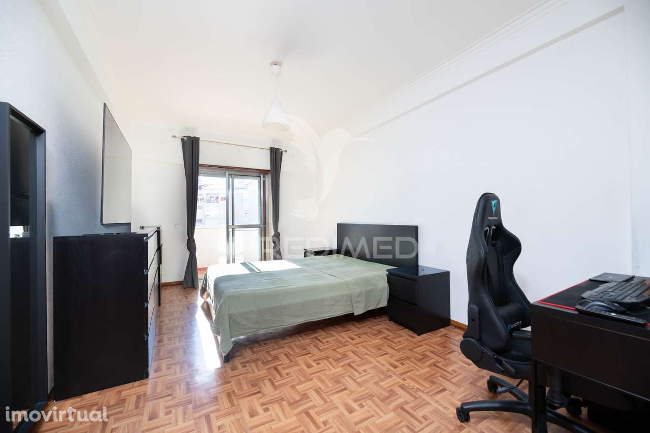 Apartamento T3 no Centro de Alverca do Ribatejo - Grande imagem: 3/24