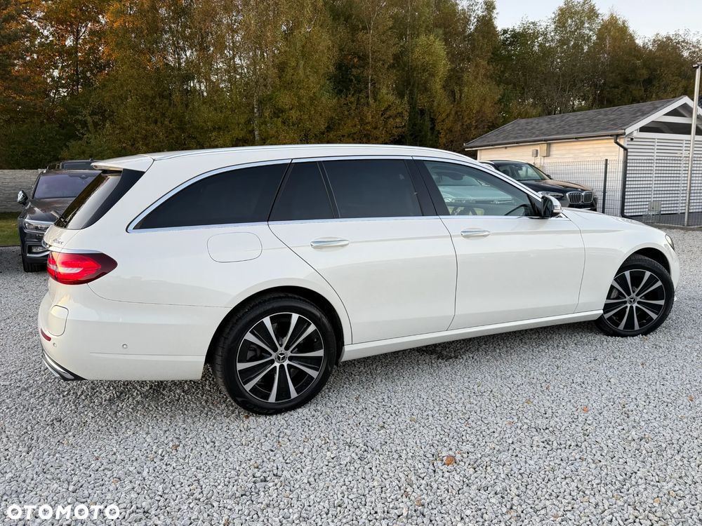 Mercedes-Benz Klasa E 300 d T 9G-TRONIC Avantgarde - 17