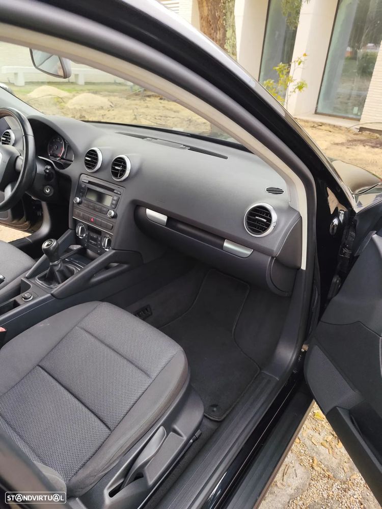 Audi A3 Sportback 1.6 TDI Attraction - 18