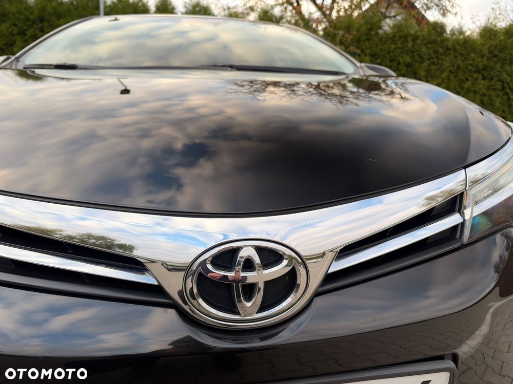 Toyota Corolla - 30