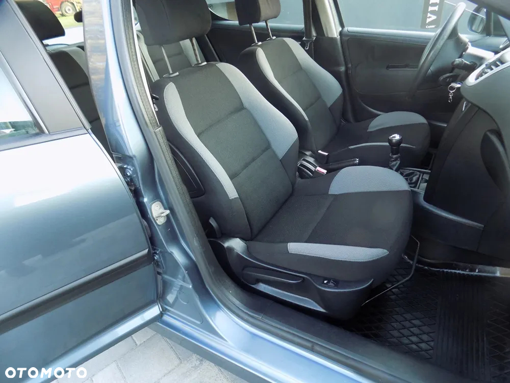 Peugeot 207 1.4 16V Trendy - 21