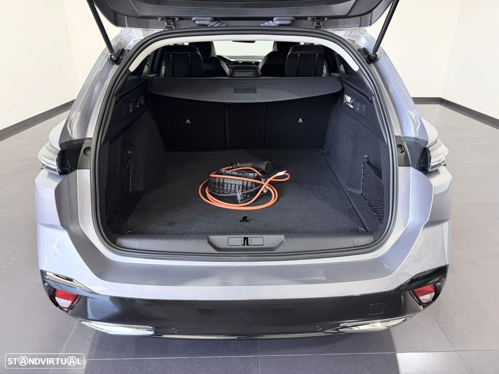 Peugeot 308 SW 1.6 Hybrid Allure e-EAT8 - 54