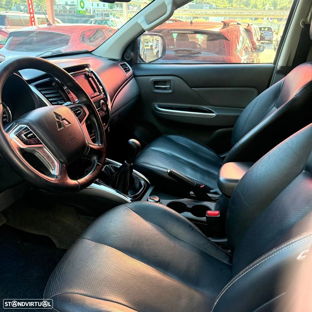 Mitsubishi L200 2.4 DI-D CD Sport Strakar 4WD - 4