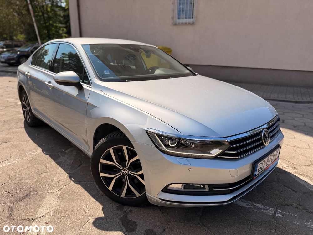 Volkswagen Passat 1.8 TSI BMT Comfortline - 12
