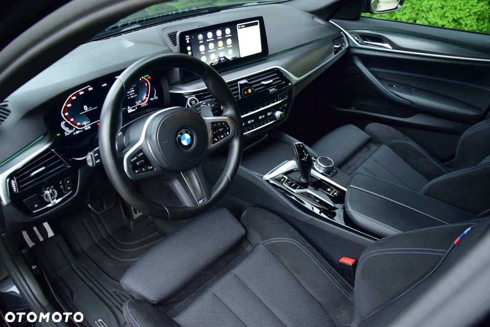 BMW Seria 5 520d xDrive M Sport sport - 18