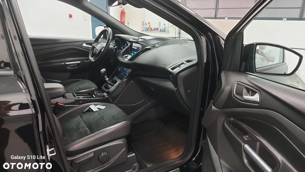 Ford Kuga 1.5 EcoBoost FWD ST-Line - 8