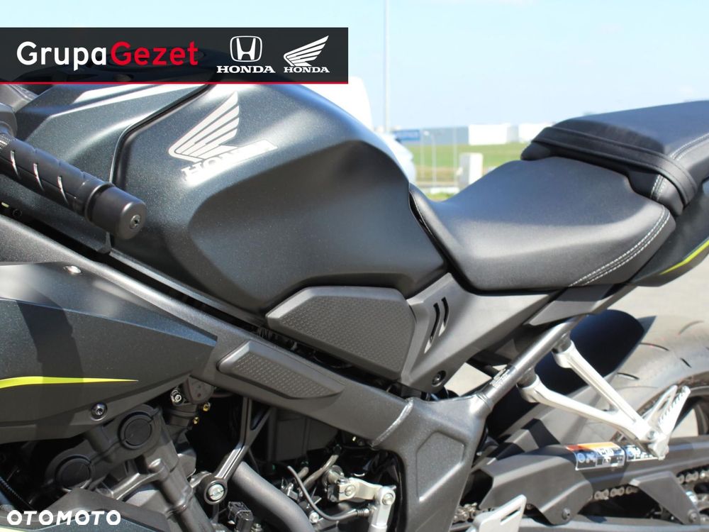 Honda CBR - 13
