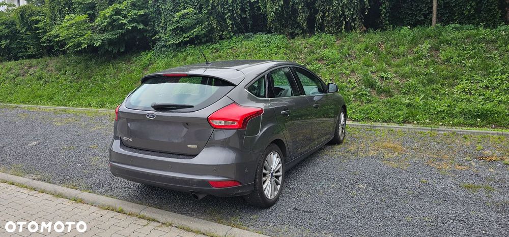 Ford Focus 1.5 EcoBoost Titanium ASS - 5