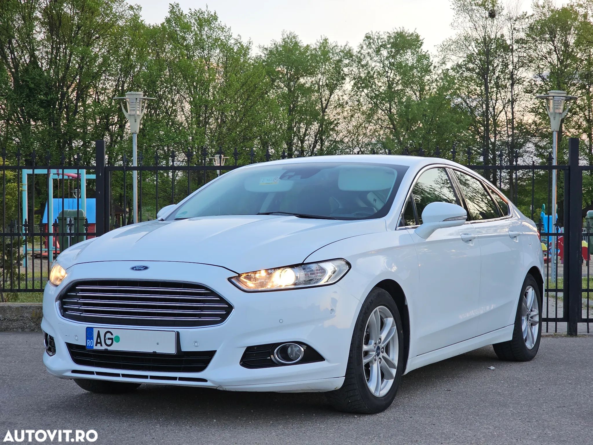 Ford Mondeo - 1