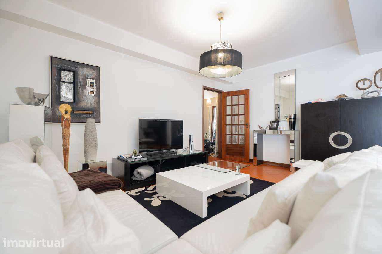 Apartamento T4 com garagem em Coimbra - Grande imagem: 2/18