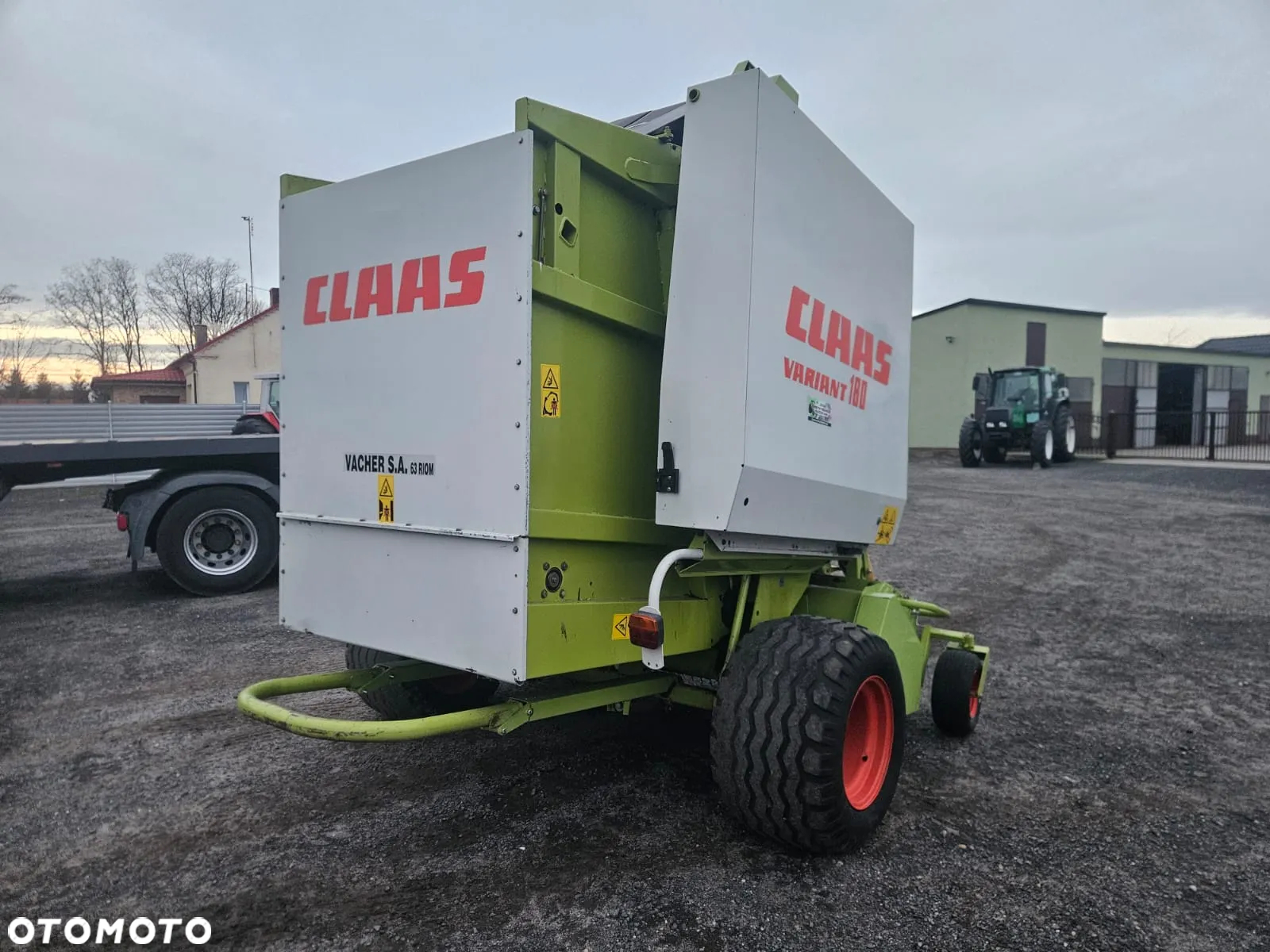 Claas Variant 180 - 3
