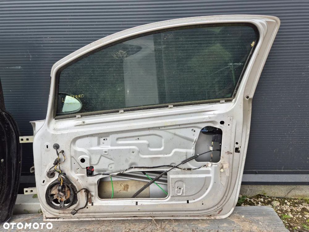 DRZWI OPEL CORSA D 3D / 5D PRZEDNIE - 16