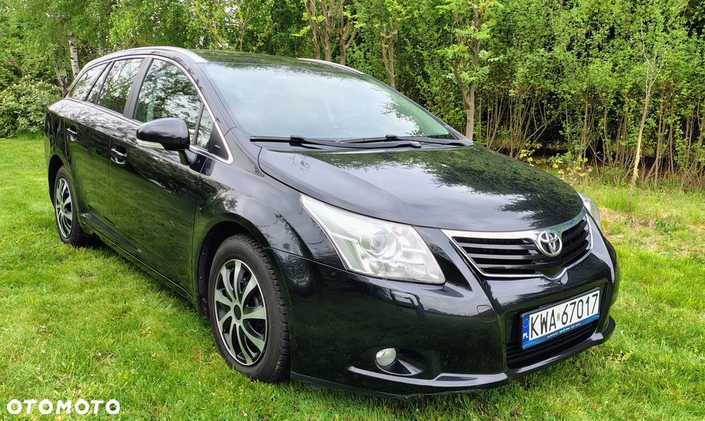 Toyota Avensis 1.8 Sol plus NAVI - 2