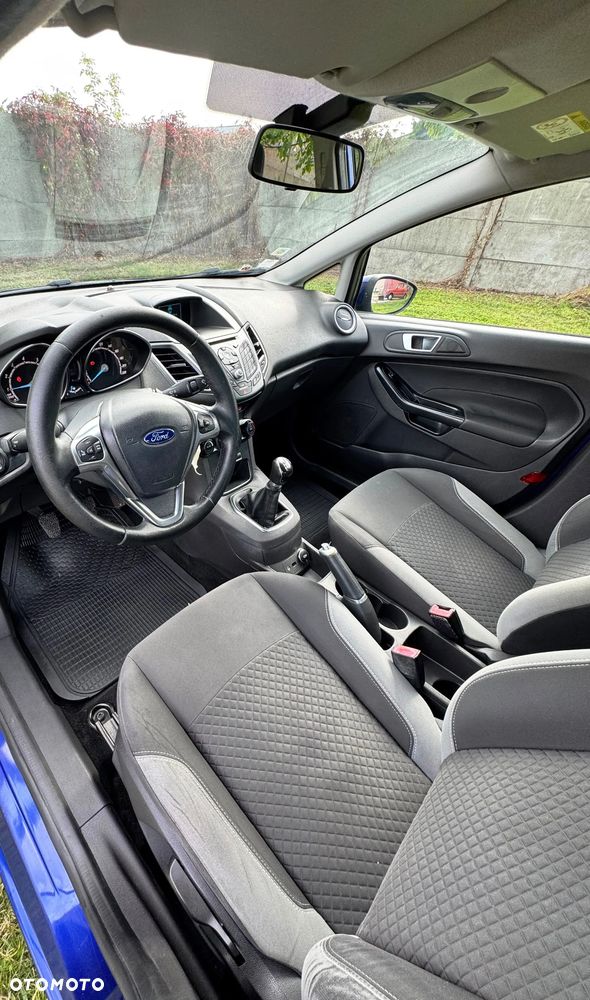 Ford Fiesta - 9