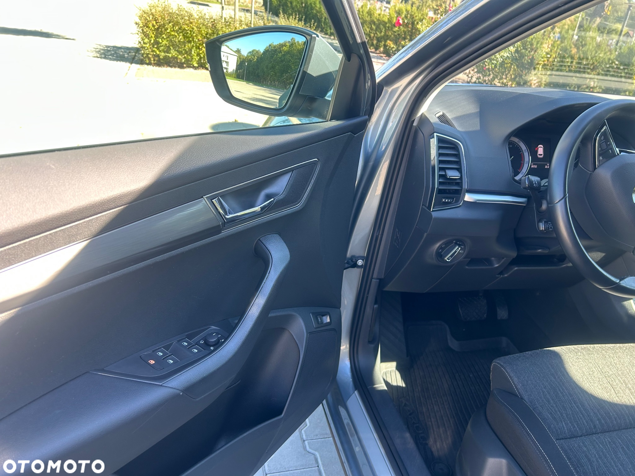 Skoda Karoq 1.5 TSI ACT 4x2 Ambition DSG - 14
