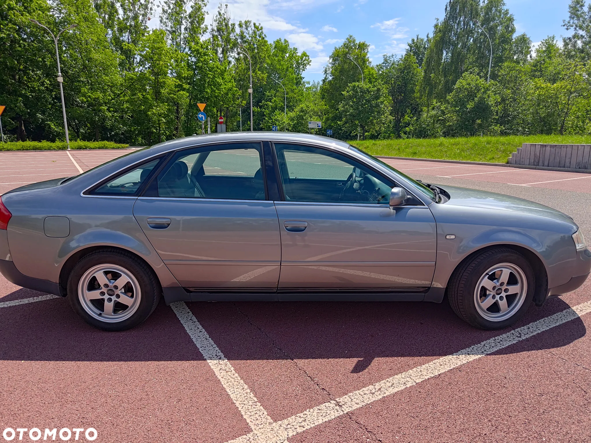 Audi A6 - 4