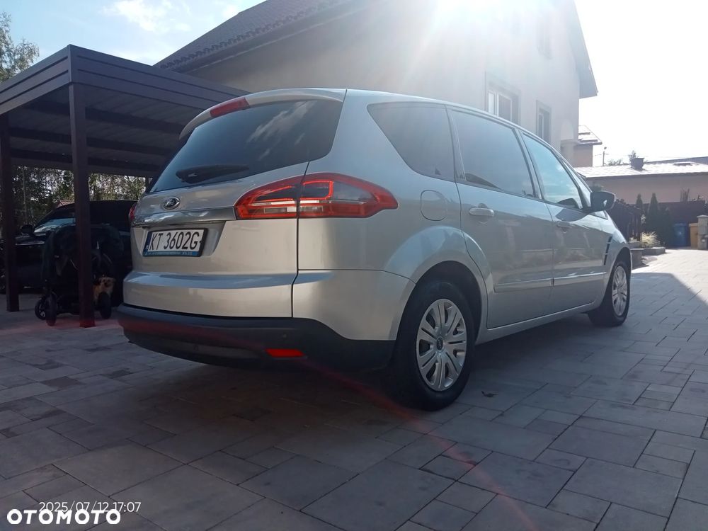 Ford S-Max 2.0 TDCi DPF Titanium - 11