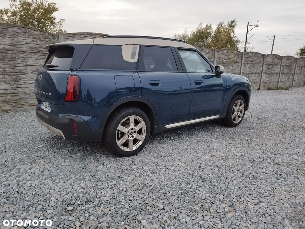 MINI Countryman C Favoured Trim - 2