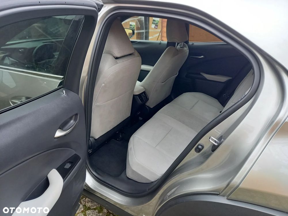 Lexus UX 200 GPF Business 2WD - 6