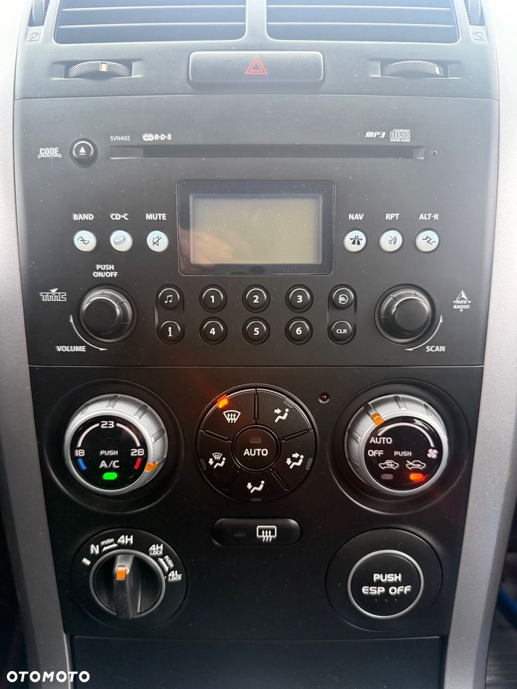 Suzuki Grand Vitara 1.9 DDiS Comfort - 13