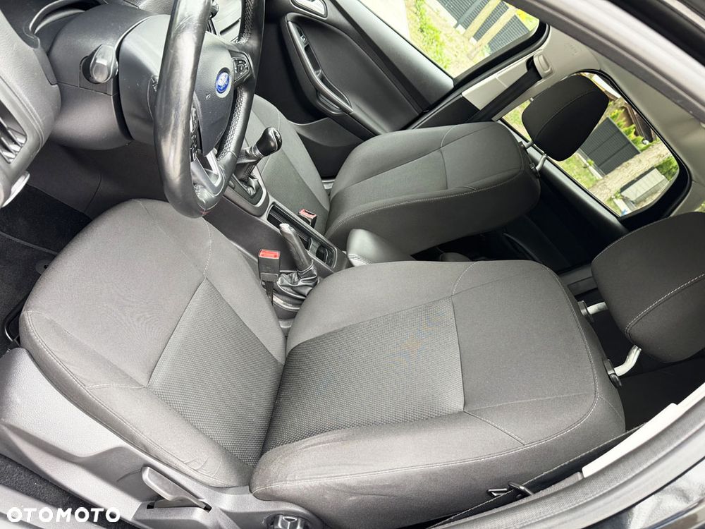 Ford Focus - 19