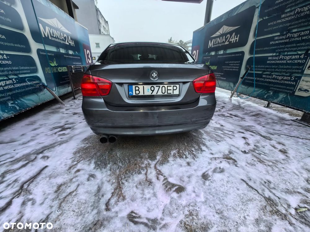 BMW Seria 3 318d - 17