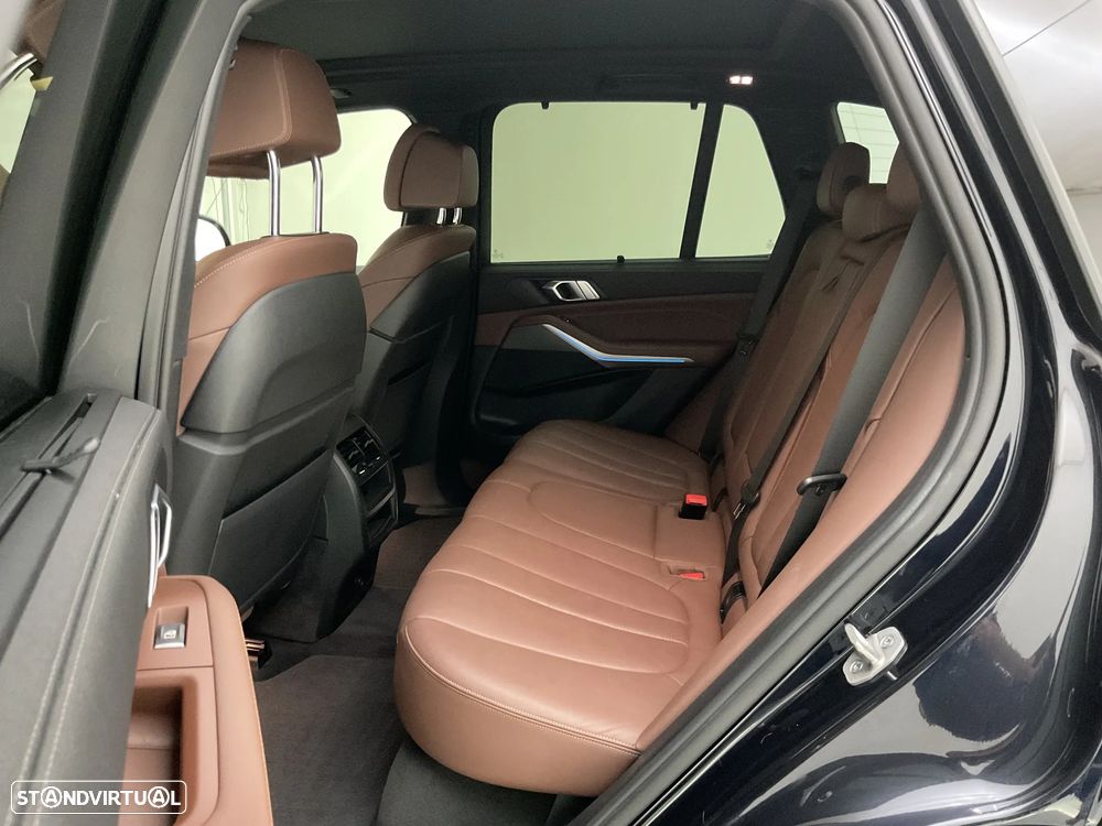 BMW X5 45 e xDrive Pack M - 24