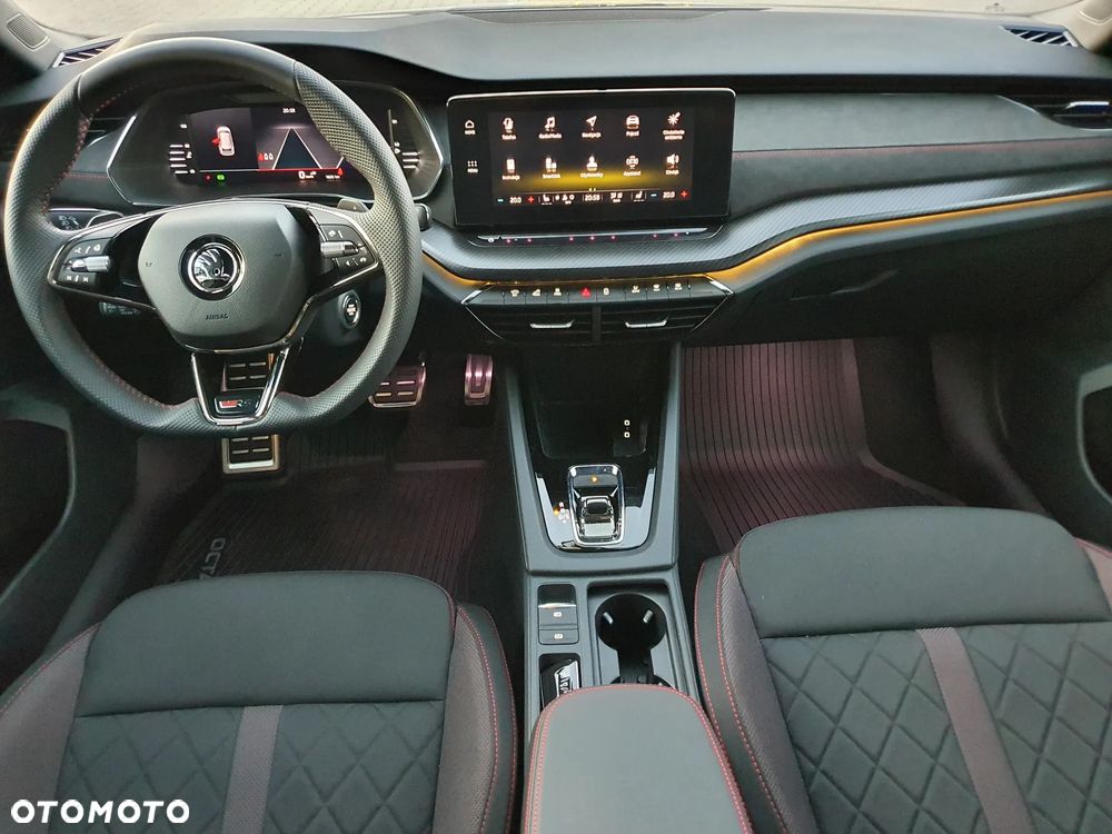 Skoda Octavia 2.0 TSI RS DSG - 12