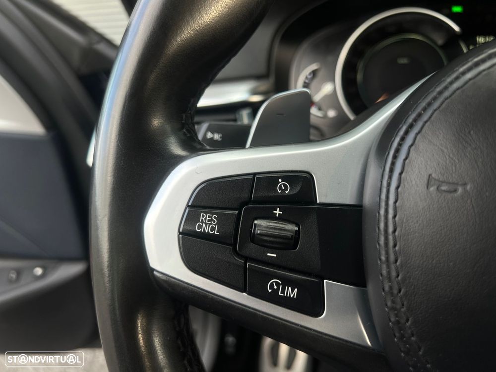 BMW 530 e iPerformance Pack M - 22