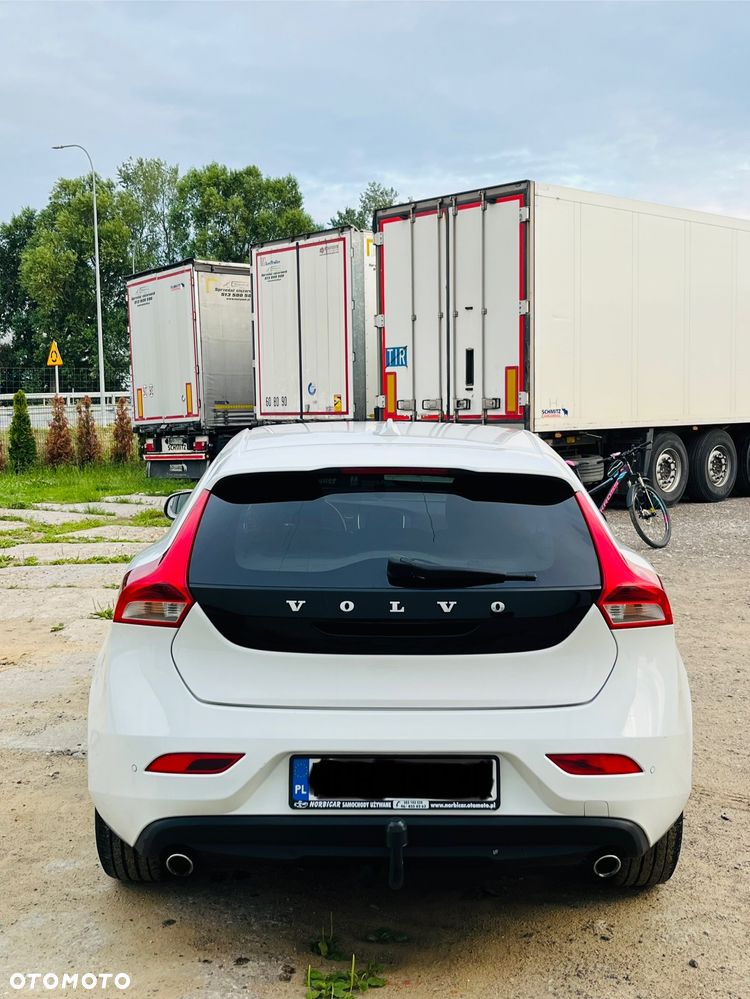 Volvo V40 D4 Drive-E Momentum - 4