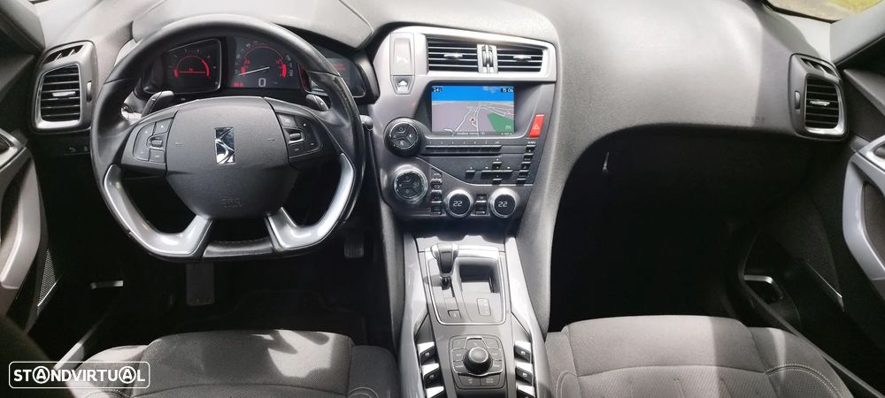 Citroën DS5 e-HDi 115 EGS6 Chic - 6