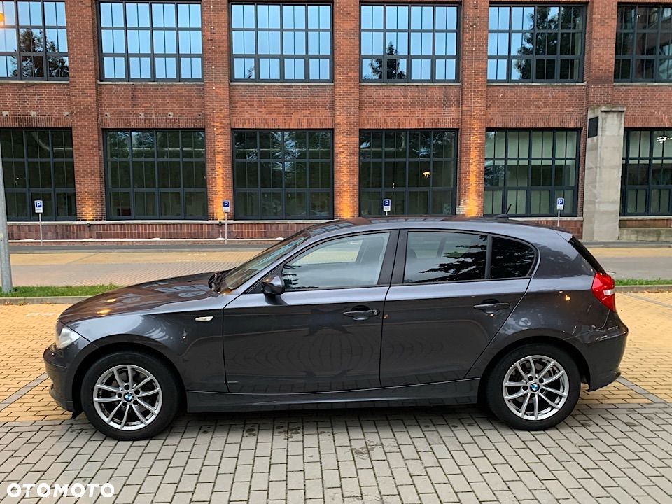 BMW Seria 1 120i - 18