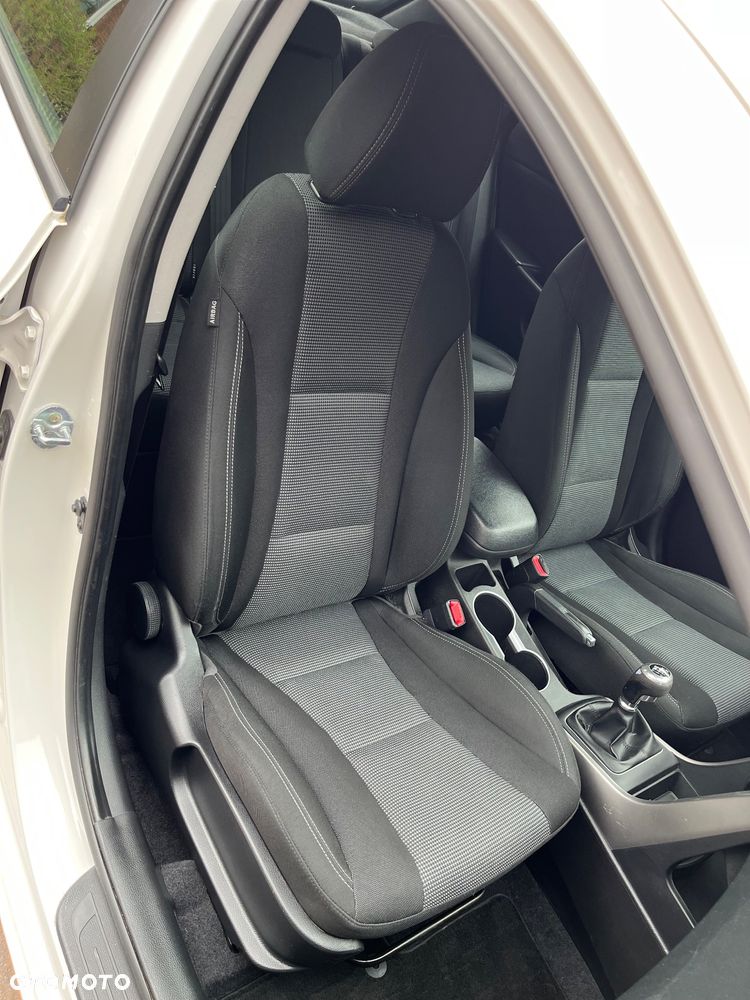 Hyundai i30 1.4 Trend - 16