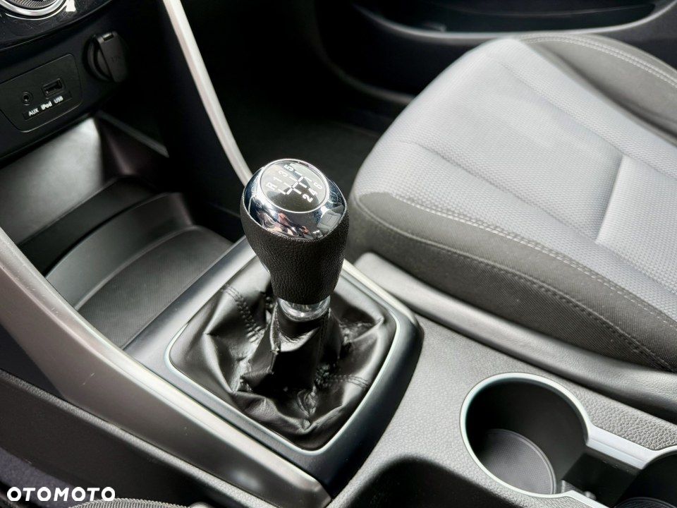 Hyundai i30 blue Kombi 1.6 GDi Passion - 25