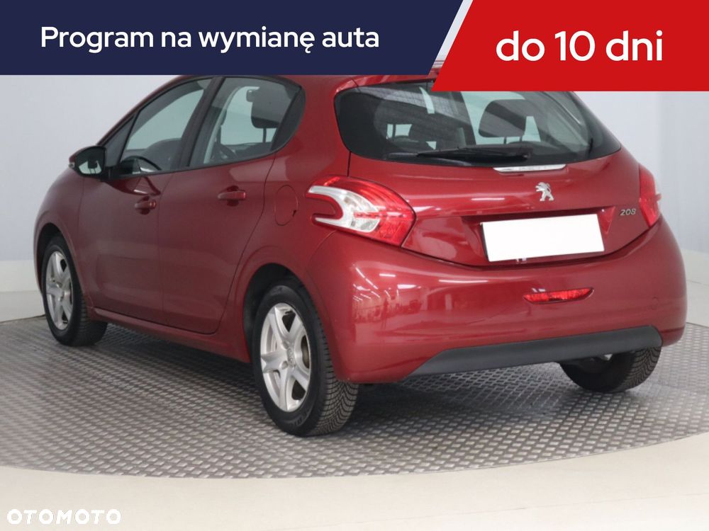 Peugeot 208 - 6
