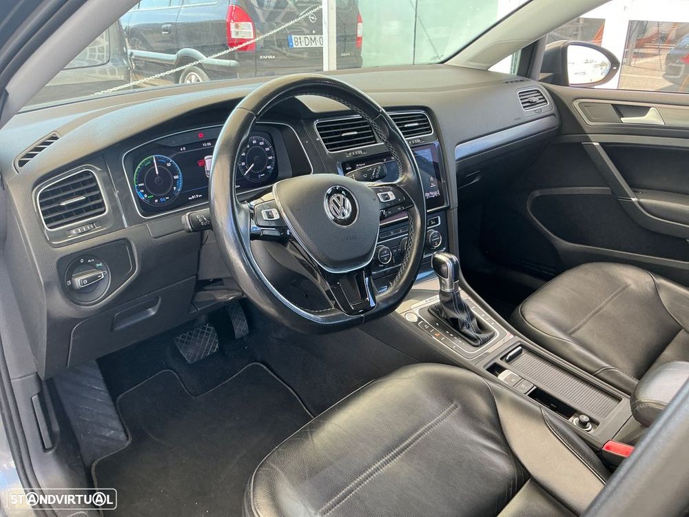 VW Golf - 34