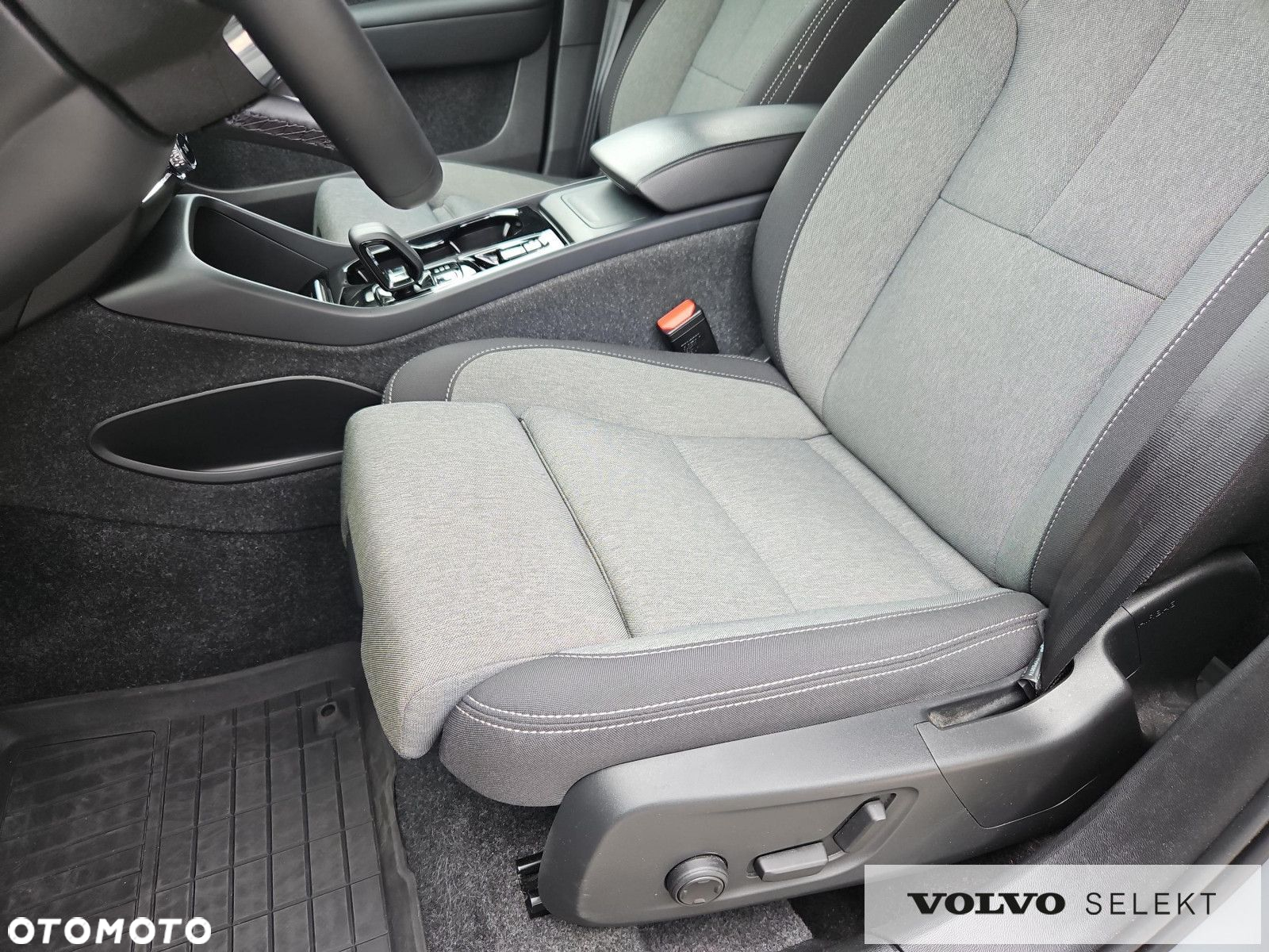 Volvo XC 40 - 24