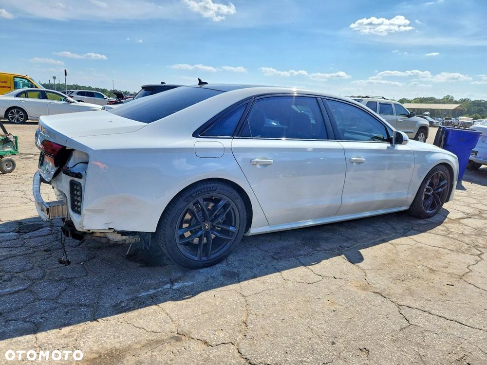 Audi A8 4.0 TFSI L Quattro - 4