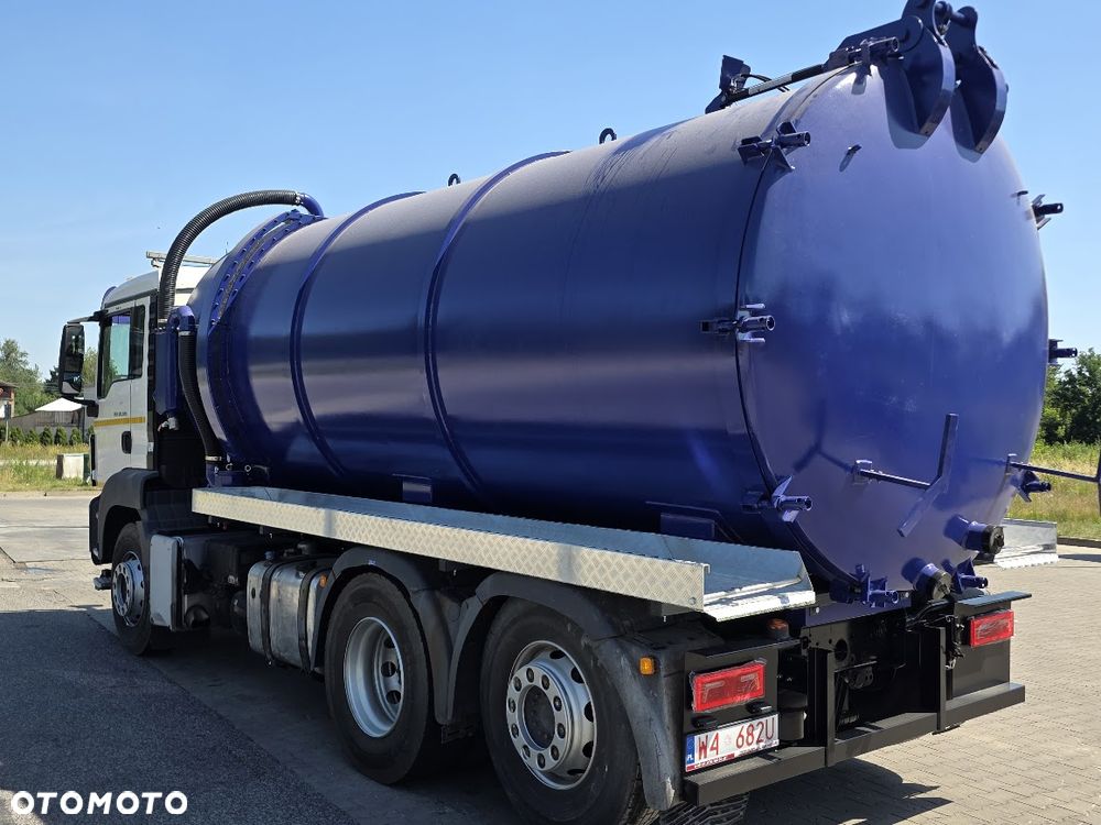 MAN TGS 26.320 2010 r ASENIZACYJNY SZAMBIARKA NOWA BECZKA 20 m³ TRZECIA OŚ SKRĘTNA KLIMATYZACJA - 4